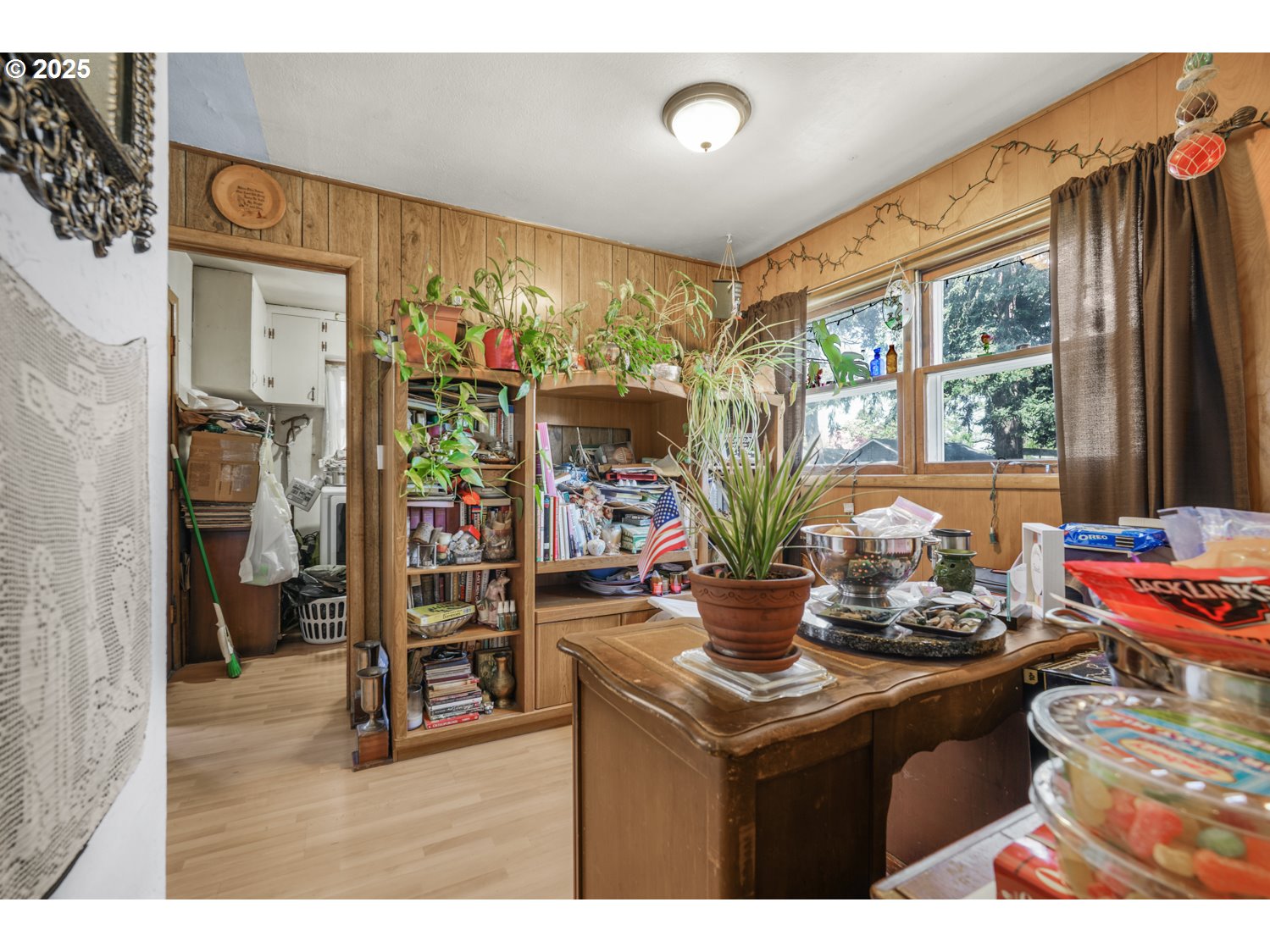 9837 Southeast Reedway Street Portland, OR 97266 - Photo 7 of 15 Gallery Image 7