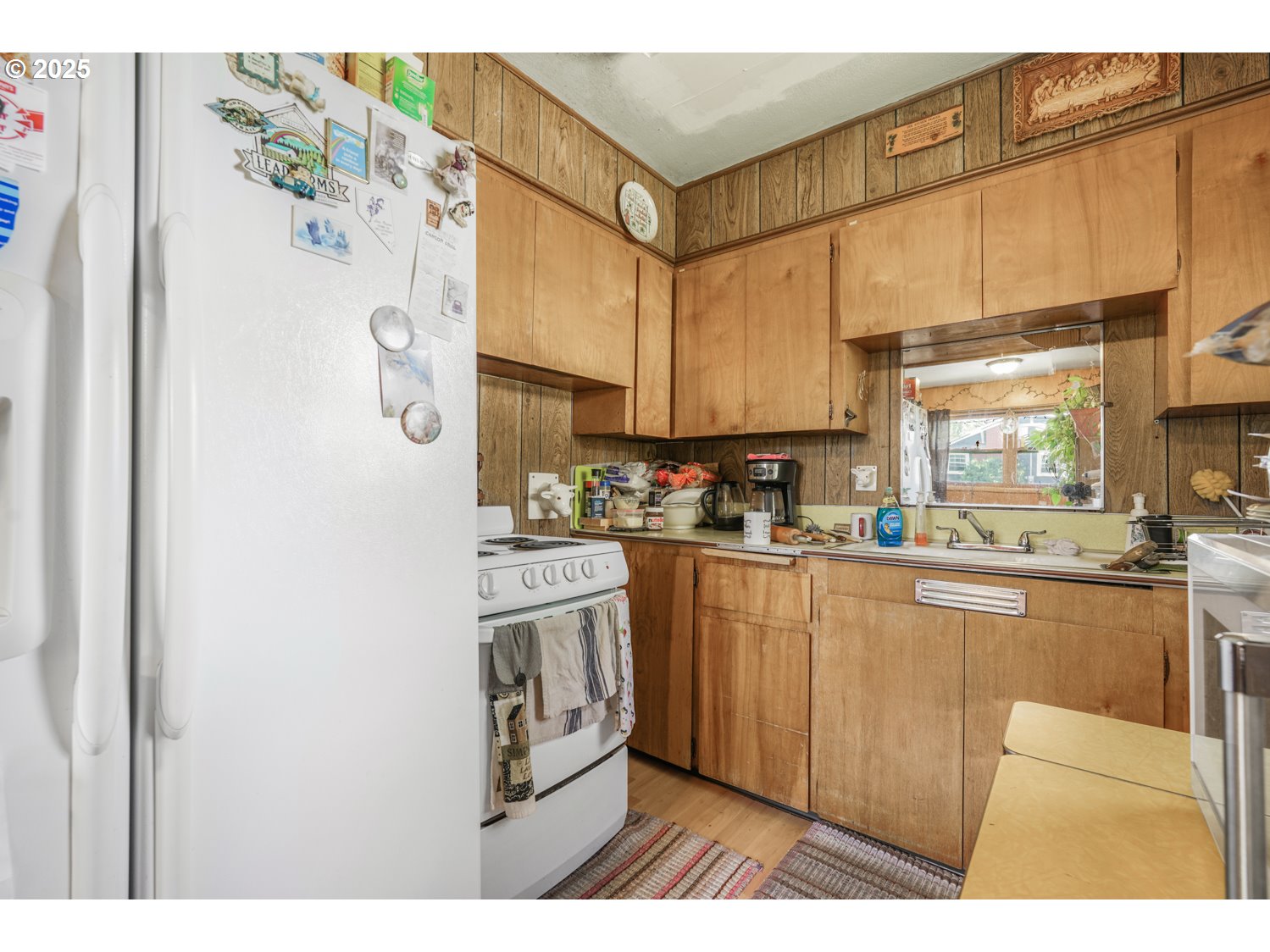 9837 Southeast Reedway Street Portland, OR 97266 - Photo 8 of 15 Gallery Image 8
