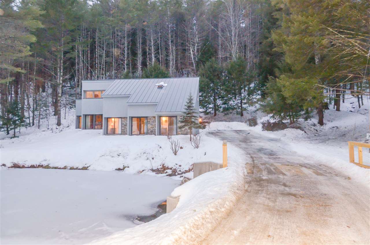 782 Red Barn Road Hartford, VT 05059 - Photo 2 of 27 Gallery Image 2