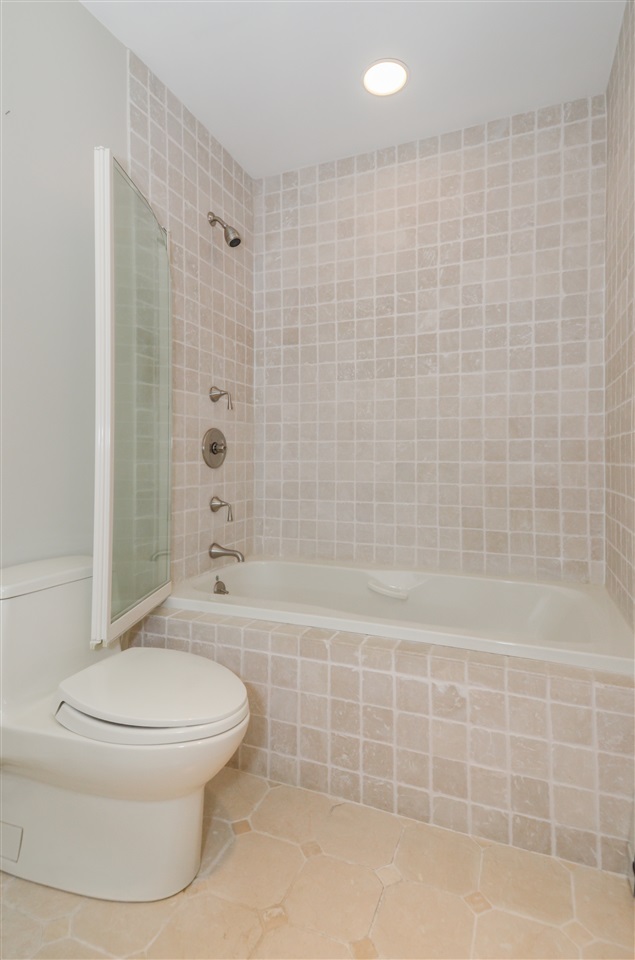 782 Red Barn Road Hartford, VT 05059 - Photo 16 of 27 Gallery Image 16