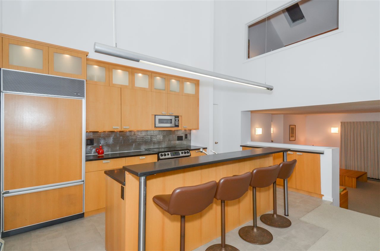 782 Red Barn Road Hartford, VT 05059 - Photo 4 of 27 Gallery Image 4