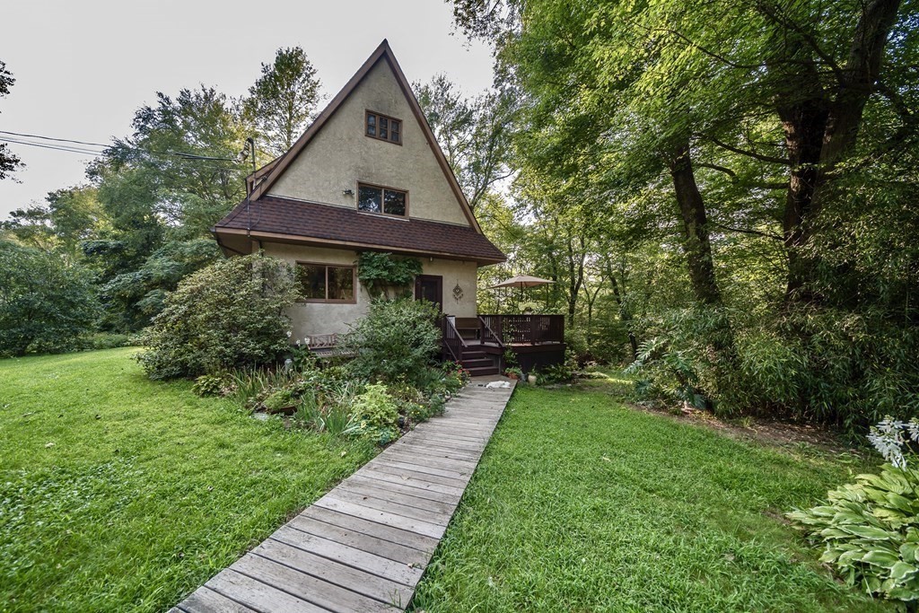 77 Hockanum Road Hadley, MA 01035 - Photo 2 of 41 Gallery Image 2