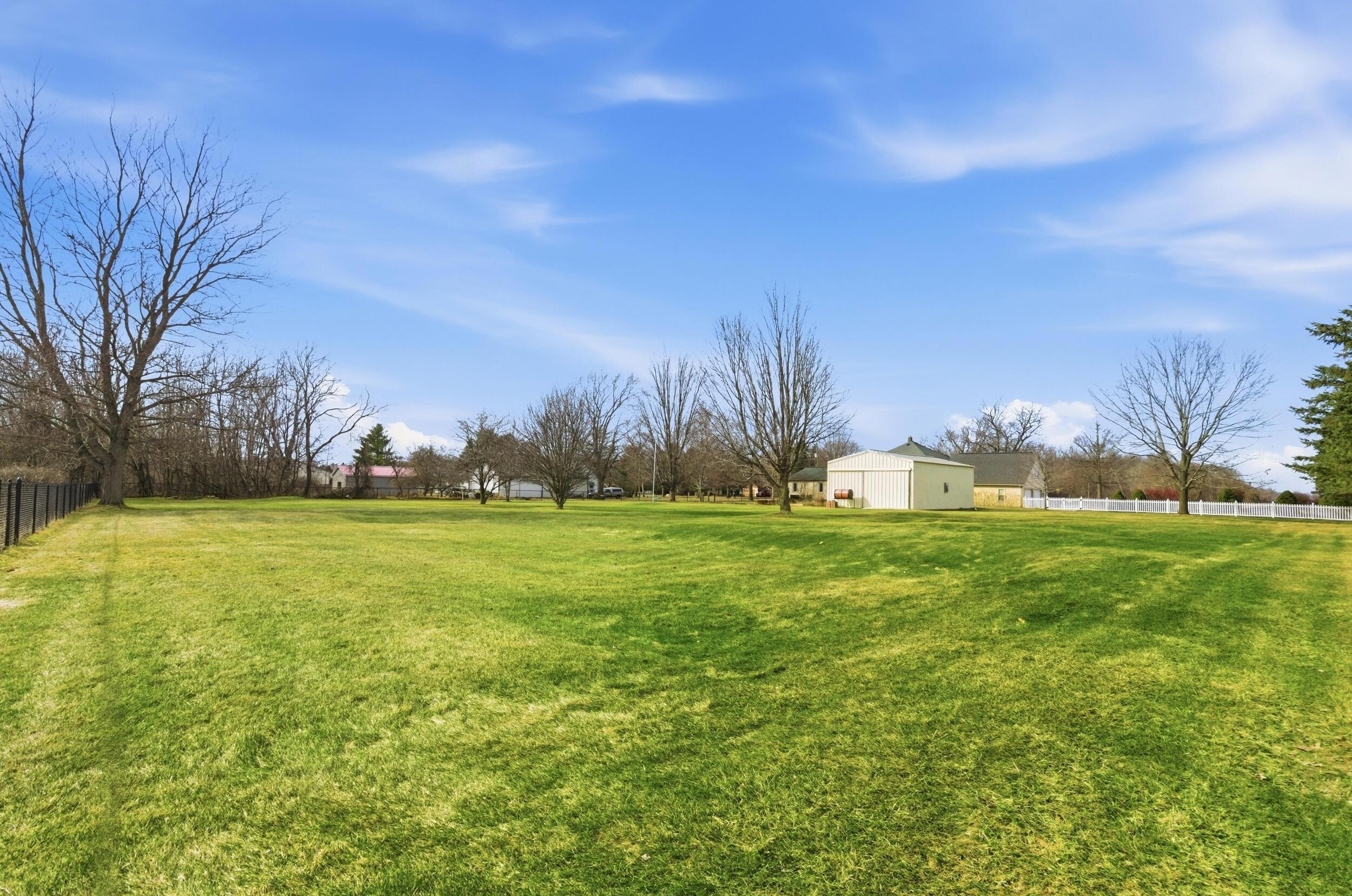 4449 West Frances Road Clio, MI 48420 - Photo 5 of 49 38_sax_7031_autoremove_19073879