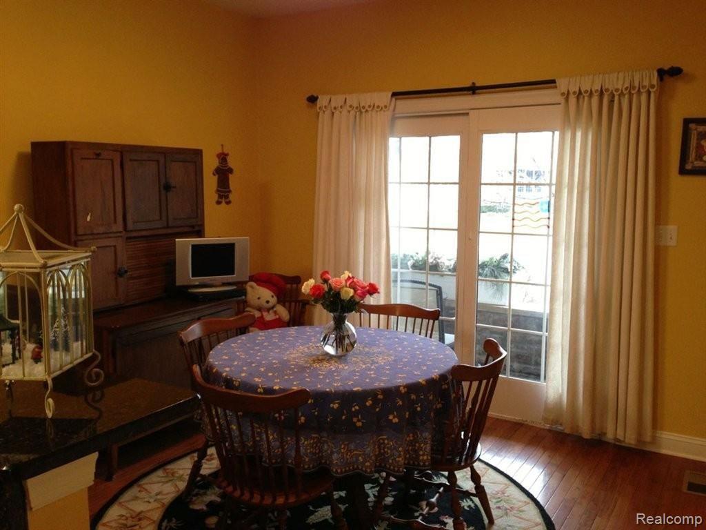 24876 Reeds Pointe Drive, Unit 49 Novi, MI 48374 - Photo 18 of 25 IMG_0395.jpg