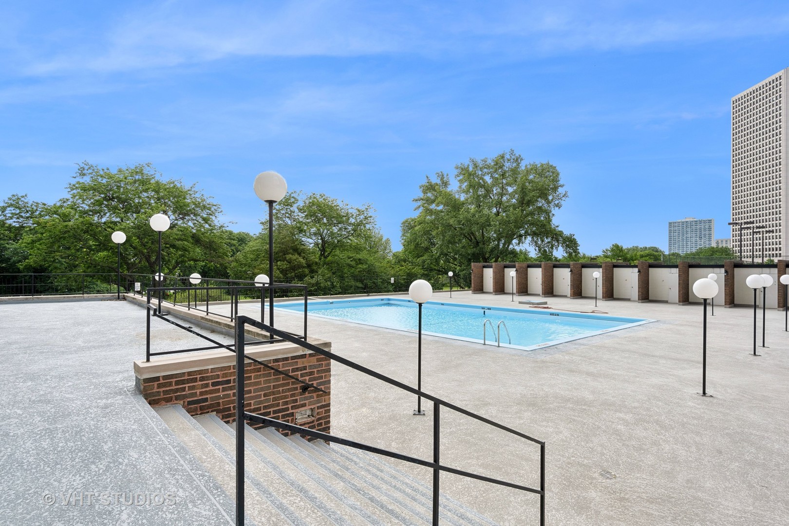 5455 North Sheridan Road, Unit 3711 Chicago, IL 60640 - Photo 17 of 23