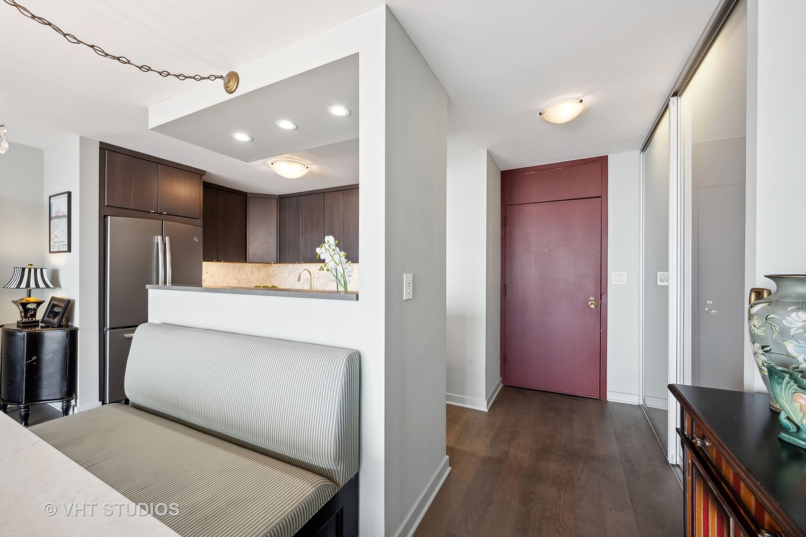 5455 North Sheridan Road, Unit 3711 Chicago, IL 60640 - Photo 3 of 23