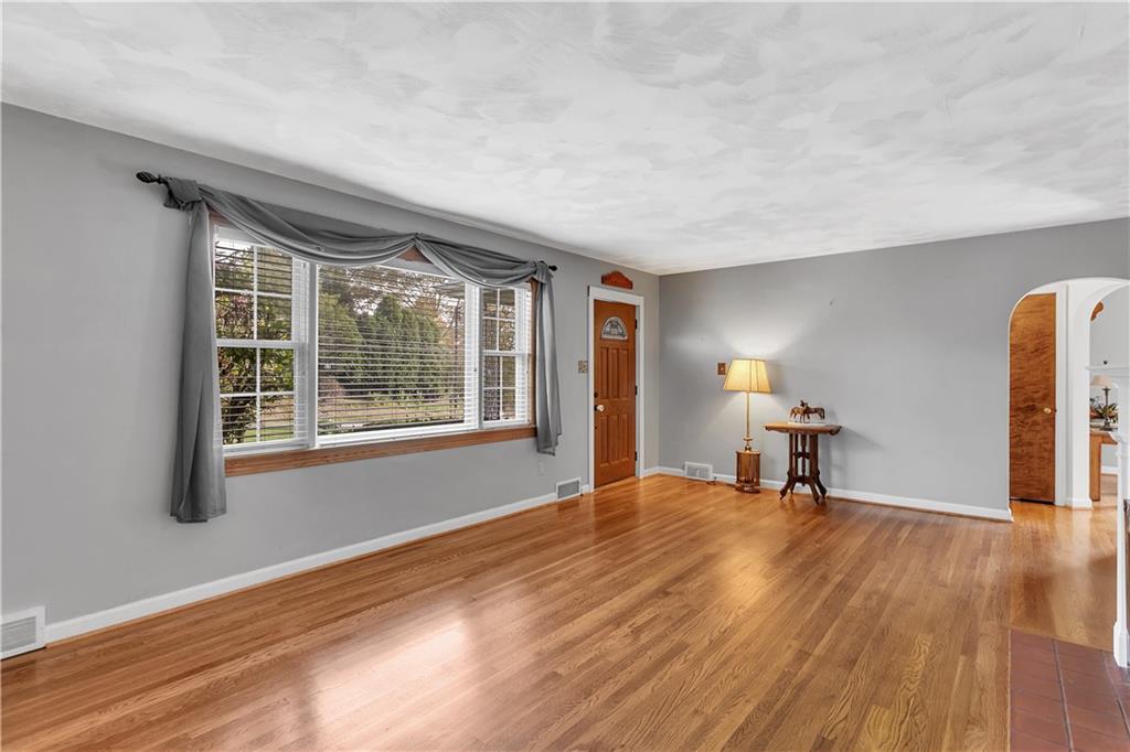 1321 Ridge Road Ambridge, PA 15003 - Photo 8 of 29 Gallery Image 8