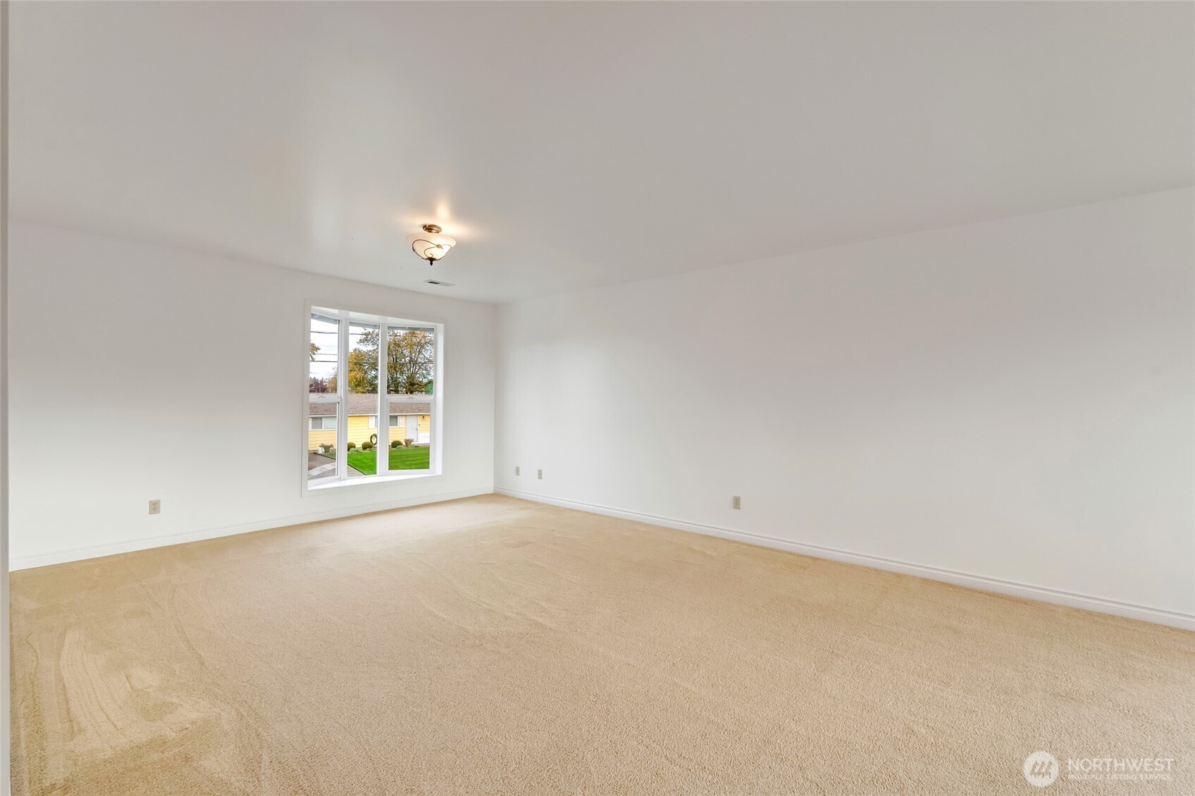 12649 Southeast 169th Place Renton, WA 98058 - Photo 21 of 38 an empty room with a window