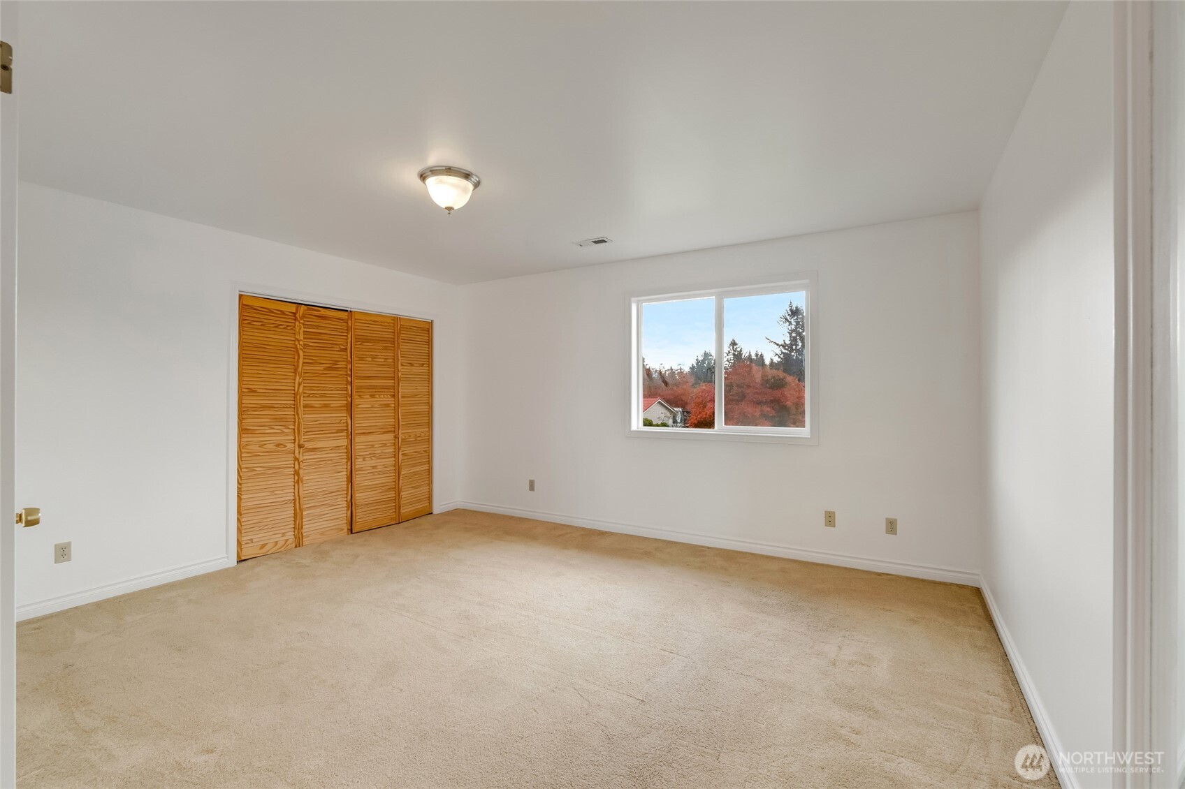 12649 Southeast 169th Place Renton, WA 98058 - Photo 29 of 38 an empty room with windows