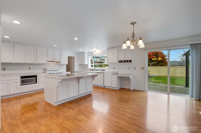 $845,000 | 12649 Southeast 169th Place, Renton, WA 98058