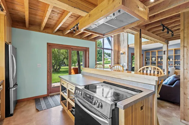 $499,000 | N5978 West Alaska Lake Road, Kewaunee, WI 54216