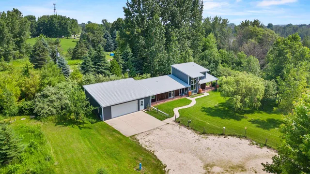 $499,000 | N5978 West Alaska Lake Road, Kewaunee, WI 54216