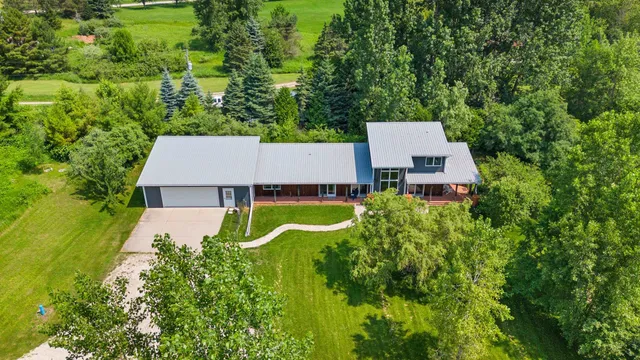 $499,000 | N5978 West Alaska Lake Road, Kewaunee, WI 54216