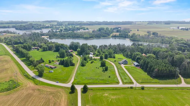 $499,000 | N5978 West Alaska Lake Road, Kewaunee, WI 54216