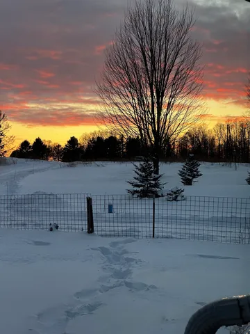 $499,000 | N5978 West Alaska Lake Road, Kewaunee, WI 54216