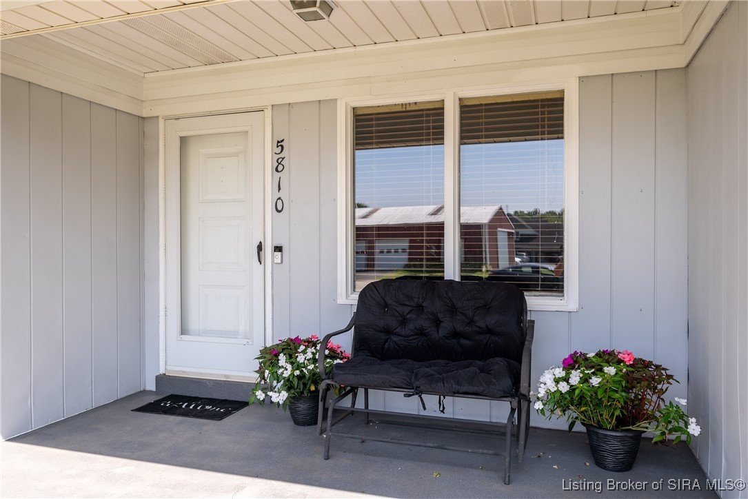5810 Spring Meadow Drive Georgetown, IN 47122 - Photo 5 of 35