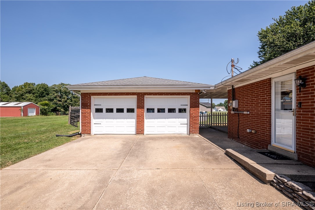 5810 Spring Meadow Drive Georgetown, IN 47122 - Photo 6 of 35