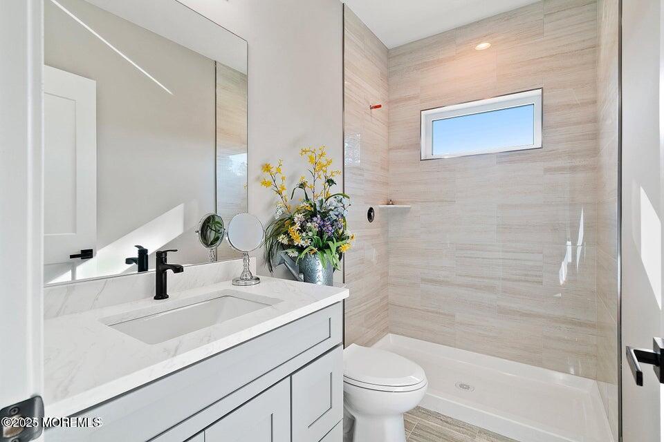 2 Haystack Court Howell, NJ 07731 - Photo 30 of 78 20250614195041118428000000-o