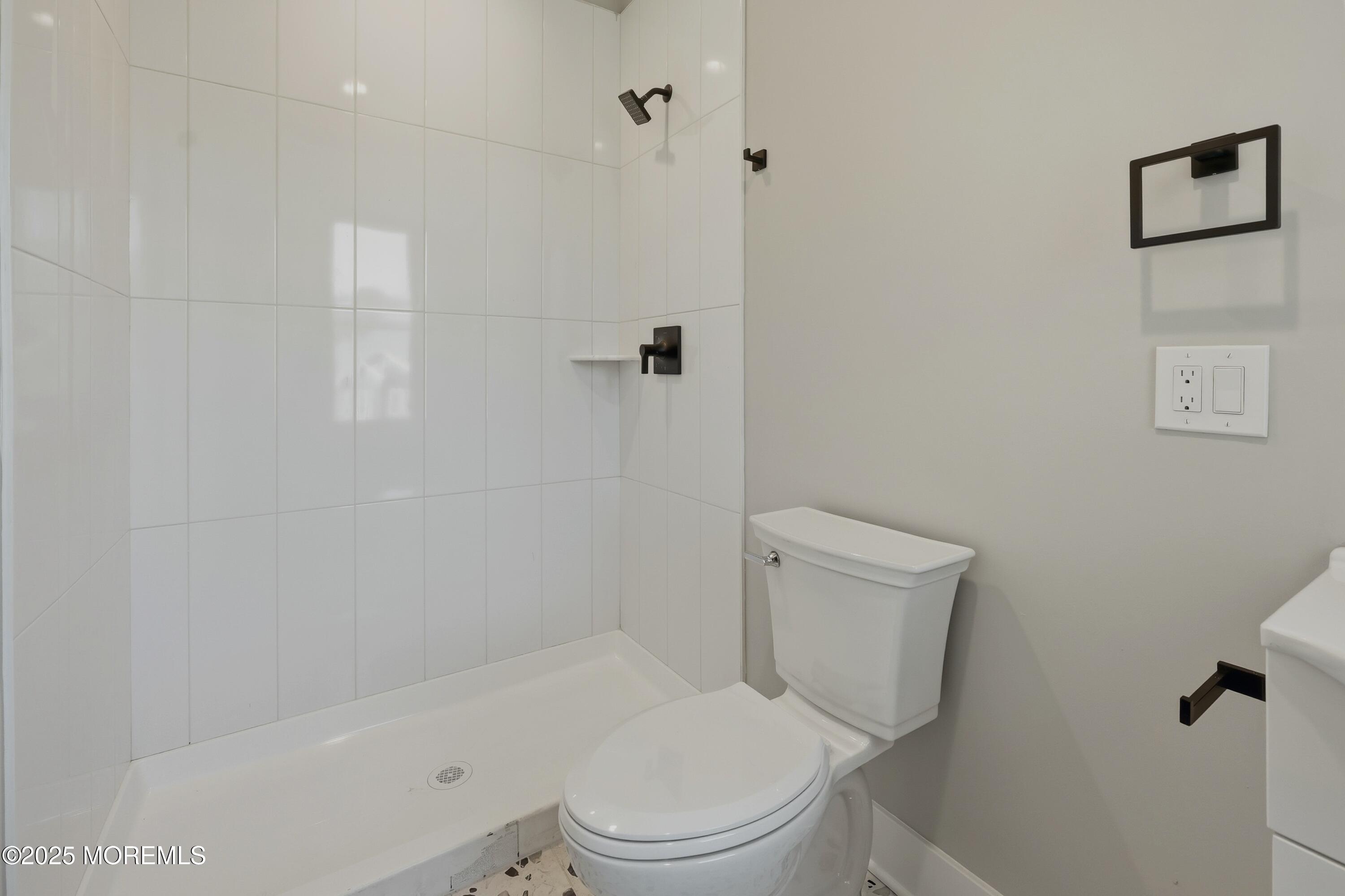 2 Haystack Court Howell, NJ 07731 - Photo 76 of 78 Bathroom(2)