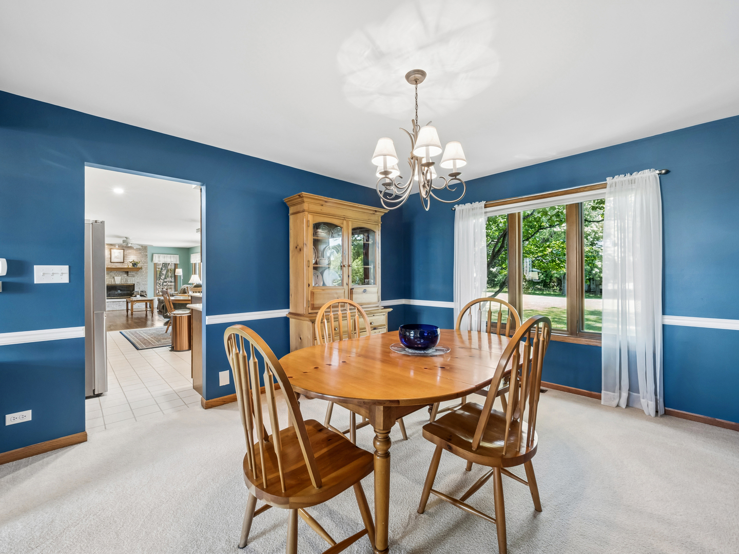 8814 Galleria Court Spring Grove, IL 60081 - Photo 4 of 31