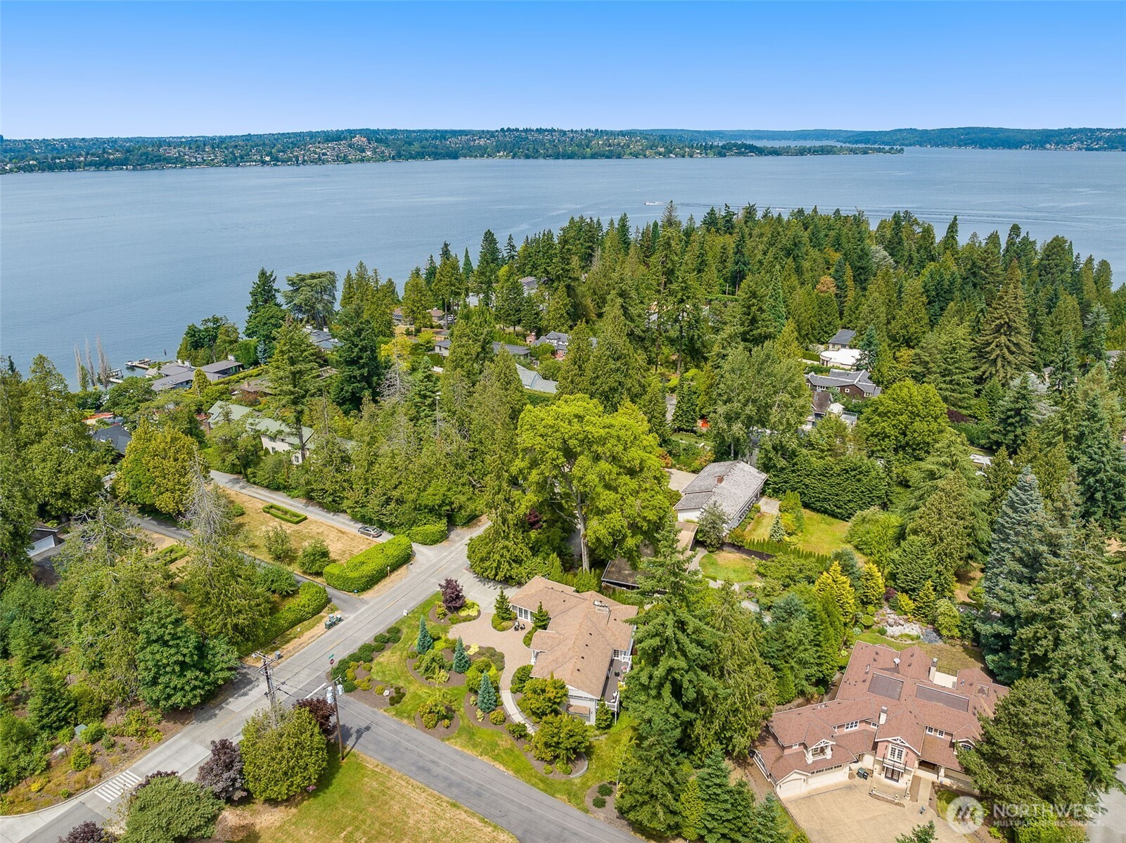 3204 Evergreen Point Road Medina, WA 98039 - Photo 37 of 39 a view of a lake with a lake