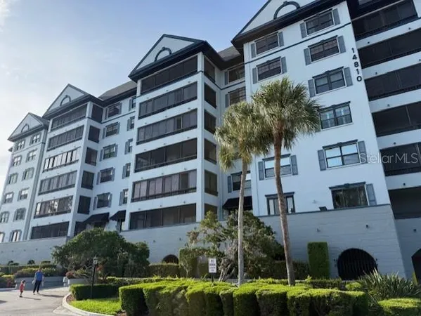 $2,295 | 14810 Rue De Bayonne, Unit 2F, Clearwater, FL 33762