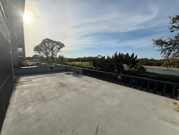 $2,295 | 14810 Rue De Bayonne, Unit 2F, Clearwater, FL 33762