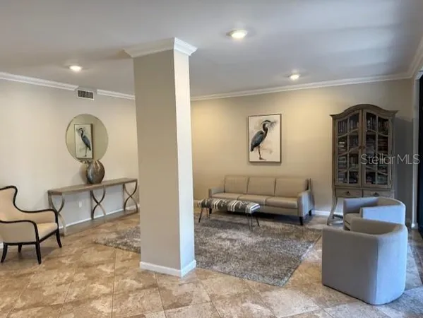 $2,295 | 14810 Rue De Bayonne, Unit 2F, Clearwater, FL 33762