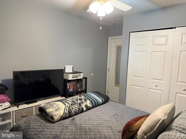 $300,000 | 3823 Monte Vista Place, Unit 97D, Alexandria, VA 22309