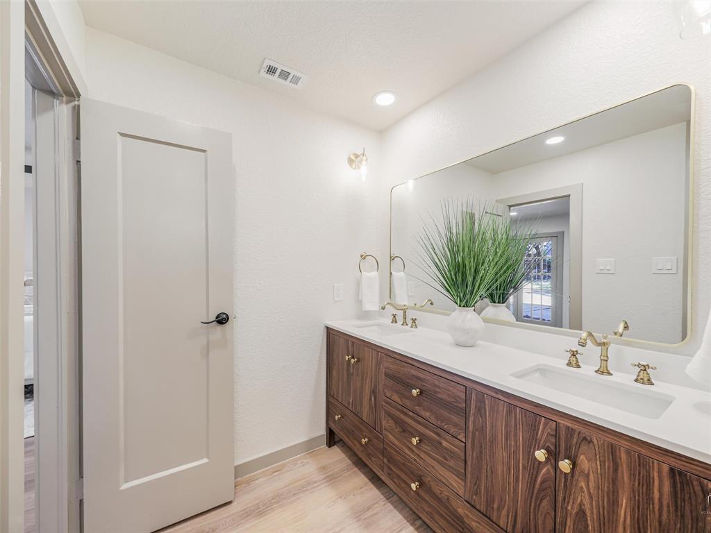 9800 North County Road Frisco, TX 75033 - Photo 26 of 39