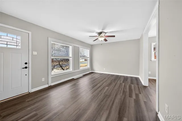 $170,000 | 260 St Edward Lane, Florissant, MO 63033