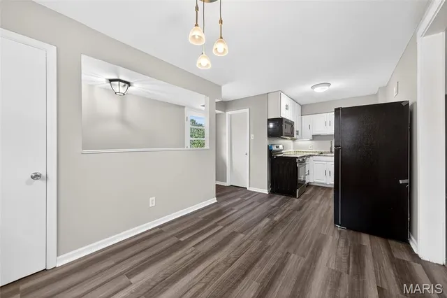 $170,000 | 260 St Edward Lane, Florissant, MO 63033