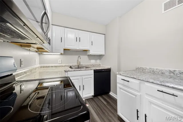 $170,000 | 260 St Edward Lane, Florissant, MO 63033