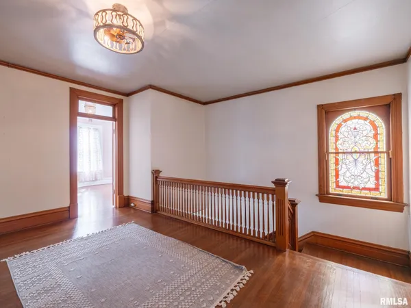 $359,900 | 725 Park Avenue, Pekin, IL 61554