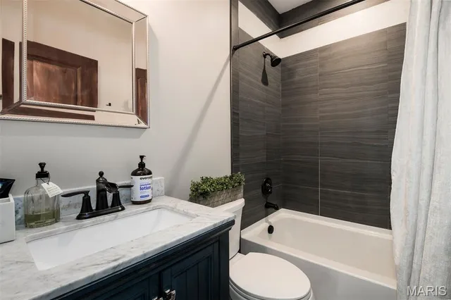 $495,000 | 4567 Arco Avenue, St. Louis, MO 63110