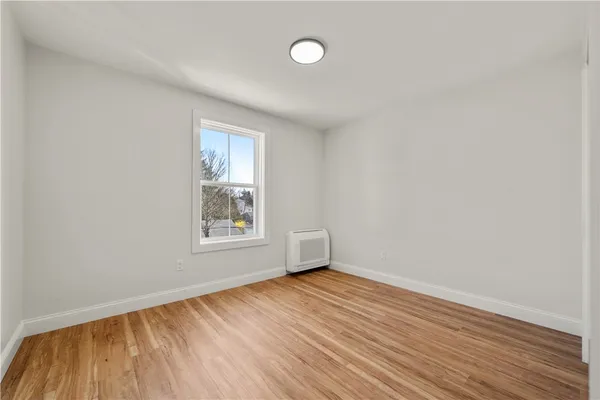 $4,000 | 36 Evarts Street, Unit 3, Newport, RI 02840