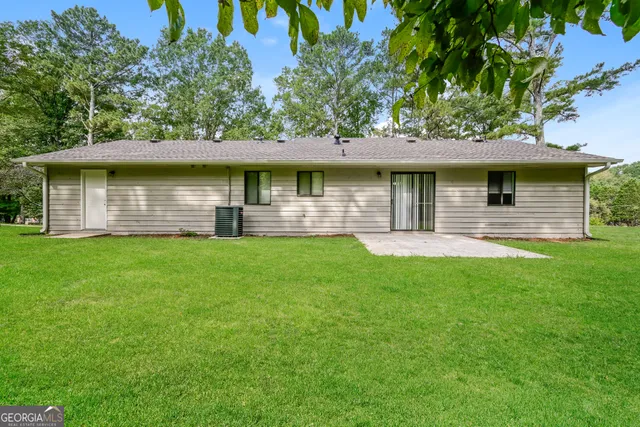 $1,815 | 2140 Teri Lane Southeast, Conyers, GA 30013