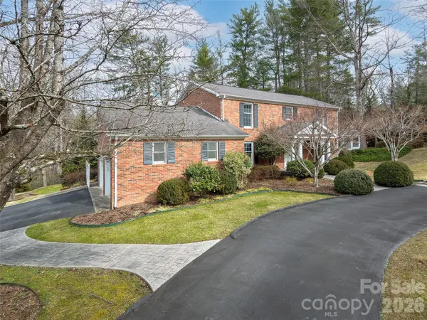 $810,000 | 110 Glengary Drive, Flat Rock, NC 28731