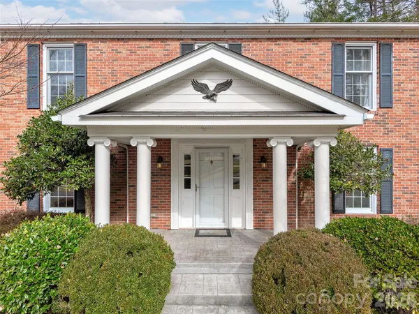 $810,000 | 110 Glengary Drive, Flat Rock, NC 28731