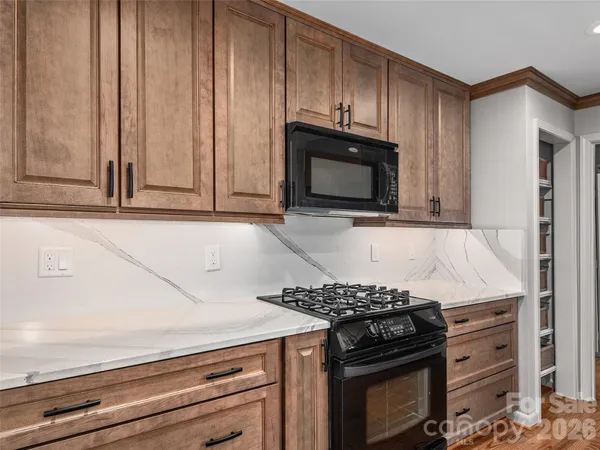$810,000 | 110 Glengary Drive, Flat Rock, NC 28731