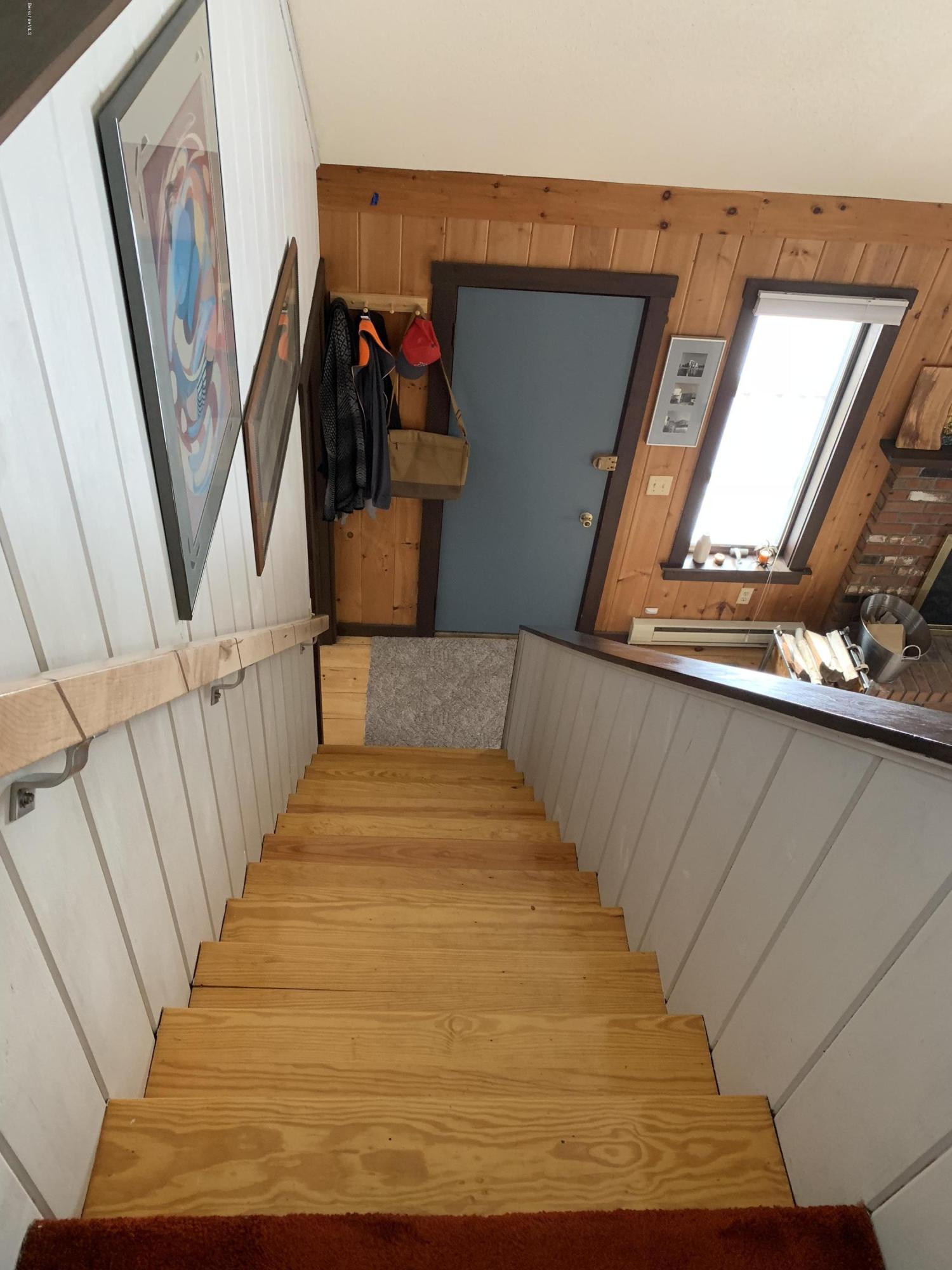 29 Pinnacle Road Otis, MA 01253 - Photo 17 of 37 a view of entryway