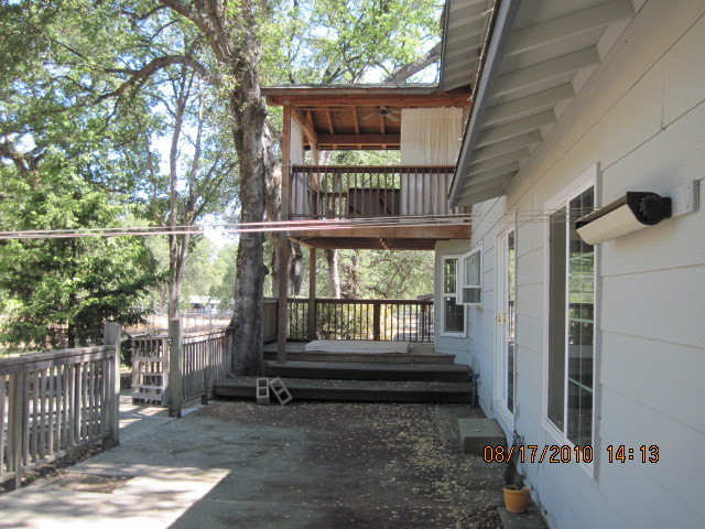 8471 Maynard Road Palo Cedro, CA 96073 - Photo 4 of 20 rear decks