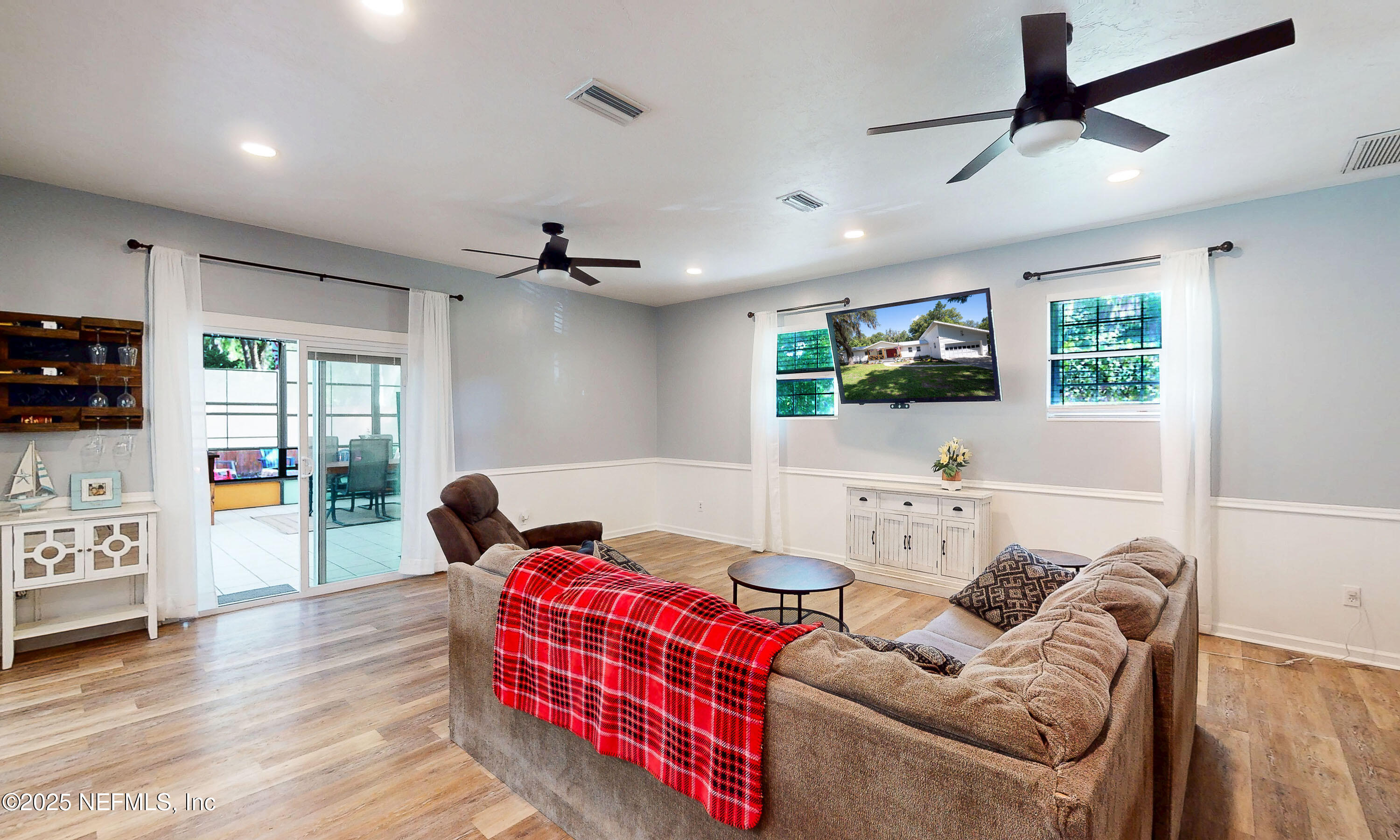 90 Forest Street Keystone Heights, FL 32656 - Photo 14 of 42 Living Rm b