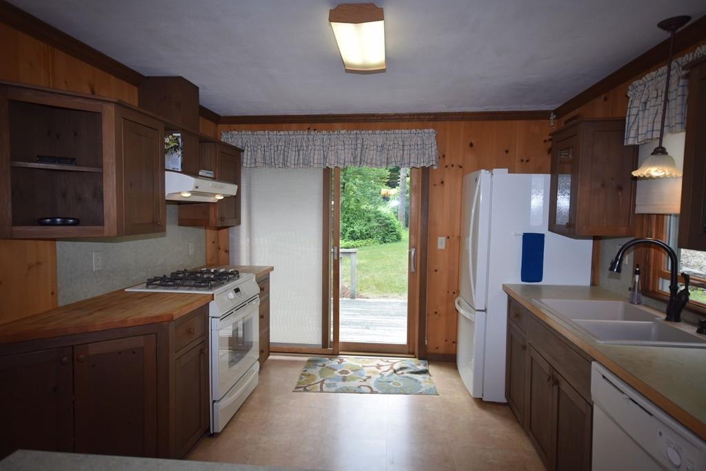 19 S Road Hampden, MA 01036 - Photo 8 of 42