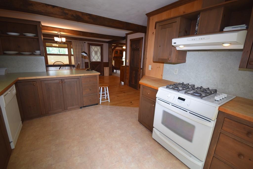 19 S Road Hampden, MA 01036 - Photo 9 of 42