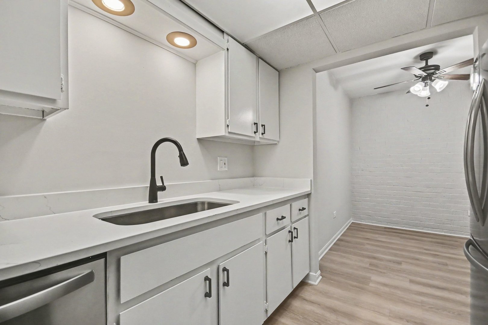 108 East Bailey Road, Unit B Naperville, IL 60565 - Photo 6 of 13