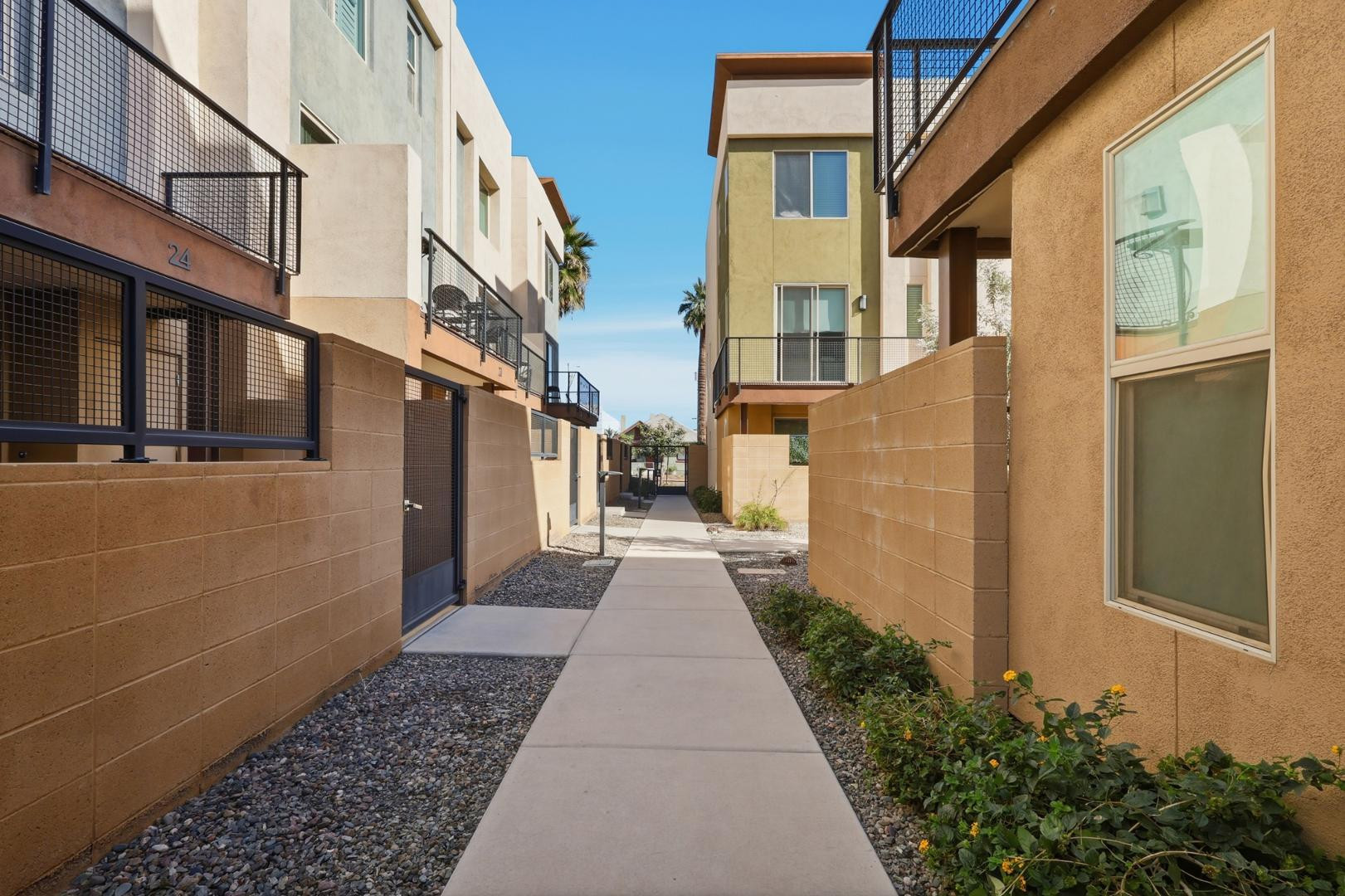 820 North 8th Avenue, Unit 24 Phoenix, AZ 85007 - Photo 34 of 37 Photo #34