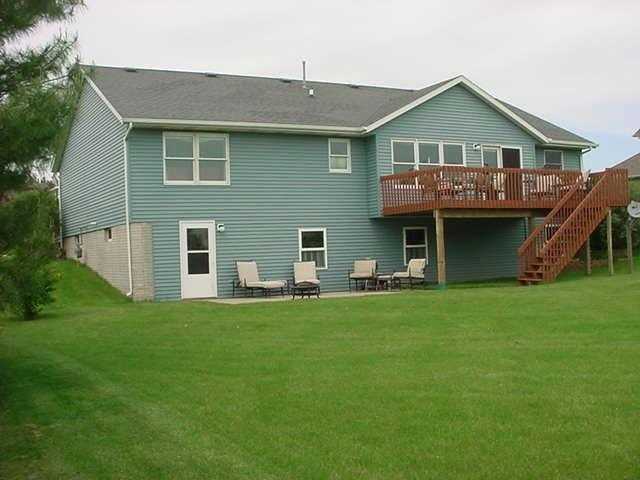 1101 Springbrook Lane DeWitt, IA 52742 - Photo 7 of 9 Gallery Image 7