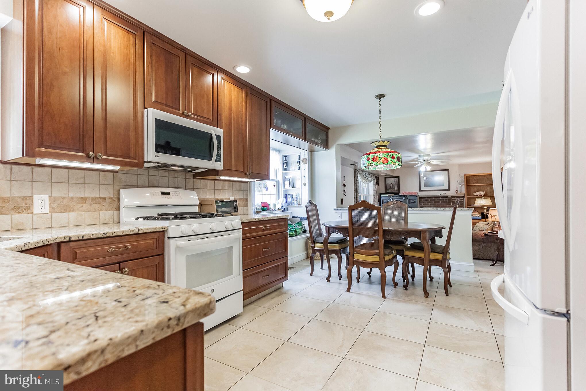 39 Dawson Road Langhorne, PA 19047 - Photo 13 of 30 Gallery Image 13