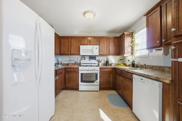 $314,999 | 609 Millbrooke Circle, Elizabeth City, NC 27909